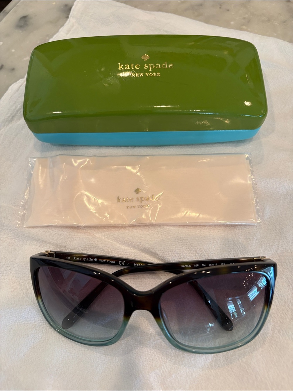 kate spade Two-Tone black and Turquoise Sunglasses with Case